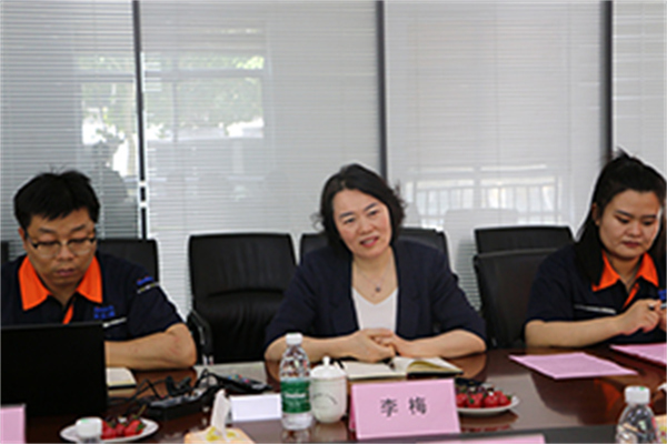 齊魯理工學院與山東深藍機器股份有限公司舉行校企合作簽約暨授牌儀式 齊魯理工學院與山東深藍機器股份有限公司舉行校企合作簽約暨授牌儀式