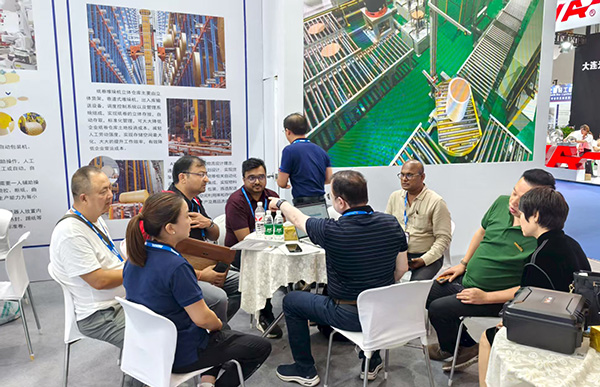 2025中國國際造紙科技展覽會圓滿結(jié)束!深藍(lán)機(jī)器引領(lǐng)造紙包裝物流數(shù)智化升級 2025中國國際造紙科技展覽會圓滿結(jié)束!深藍(lán)機(jī)器引領(lǐng)造紙包裝物流數(shù)智化升級